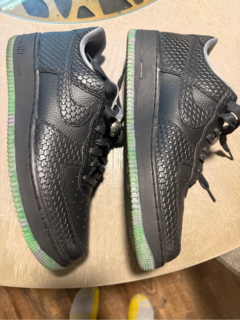 Nike Halloween Black Textured Low-Top Sneakers with Green Gradient Sole